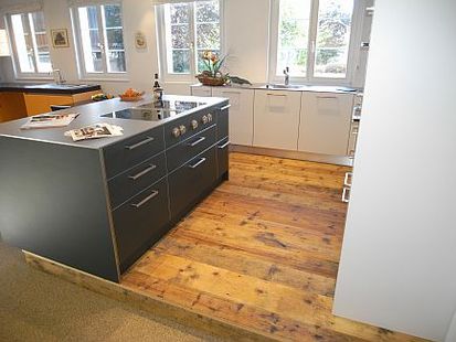 Pfister Schreinerei + Küchenbau AG -Böden und Möbel aus Altholz
