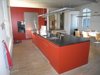 Pfister Schreinerei + Küchenbau AG, Zell ZH - Qualitäts Küchen - Möbel