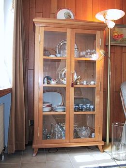 Pfister Schreinerei + Küchenbau AG - Regalmöbel - Sideboards - Möbelbau