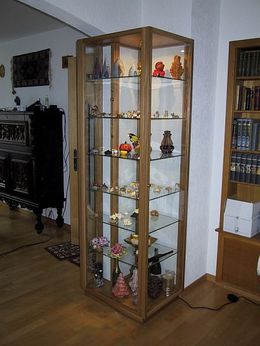 Pfister Schreinerei + Küchenbau AG - Regalmöbel - Sideboards - Möbelbau